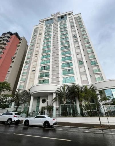 Apartamento à venda no Centro