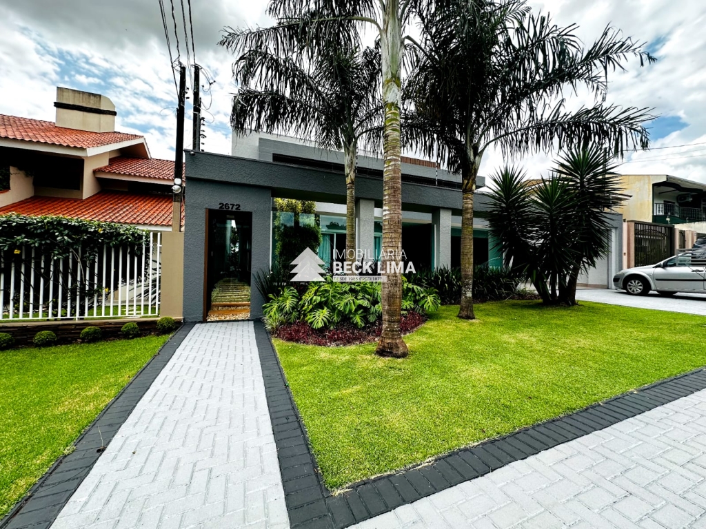 Casa a Venda - Rua Teresina - Tropical 